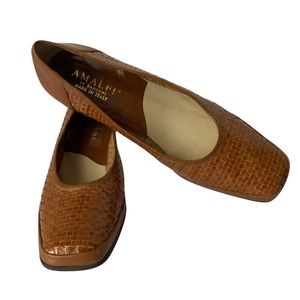 AMALFI BY RANGONI BASKET WEAVE LEATHER PUMPS